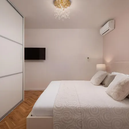 Luxury Oasis - Free Parking In Garage * 스플리트
