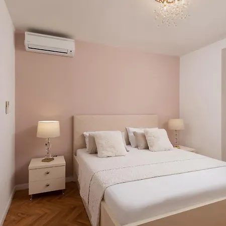 Luxury Oasis - Free Parking In Garage Appartement Split